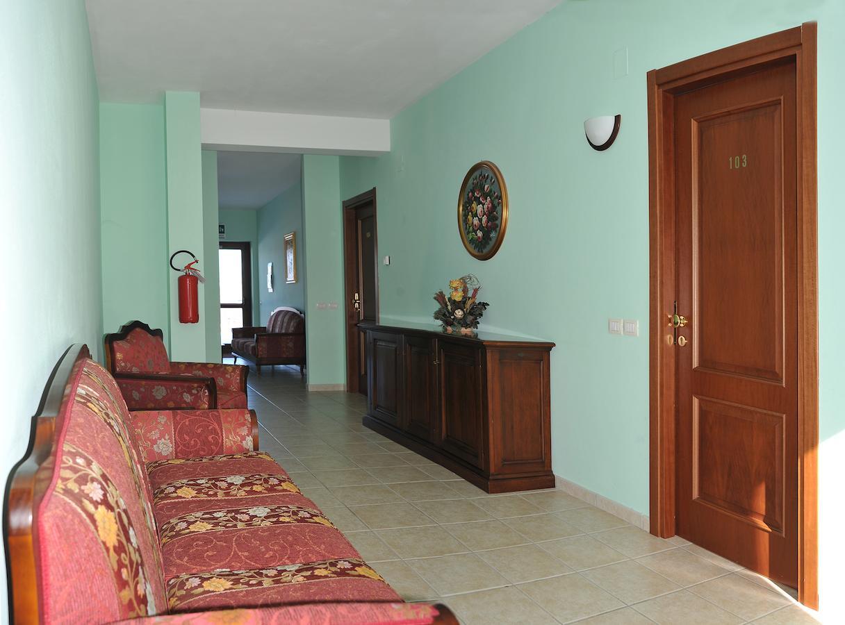 Hotel Pietrapanna Calvello Ngoại thất bức ảnh