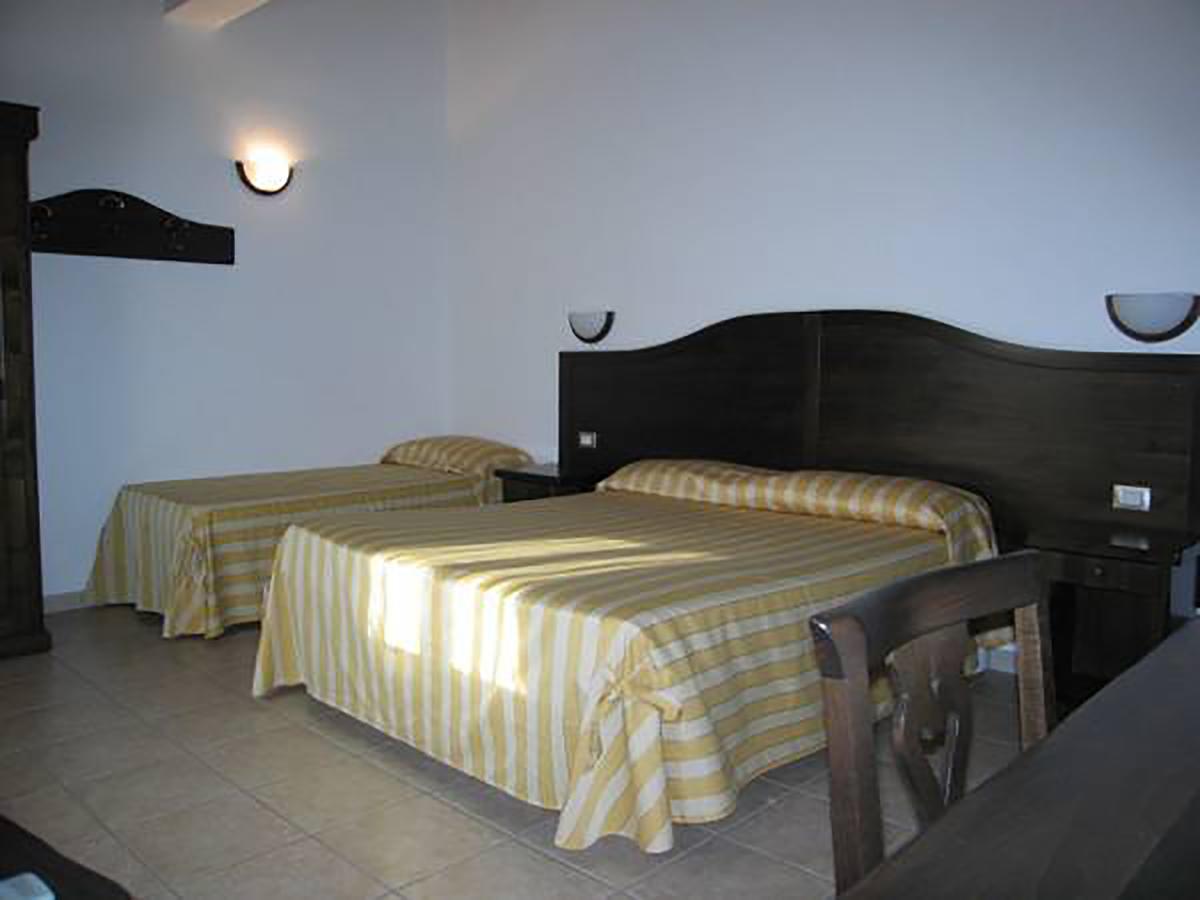 Hotel Pietrapanna Calvello Ngoại thất bức ảnh